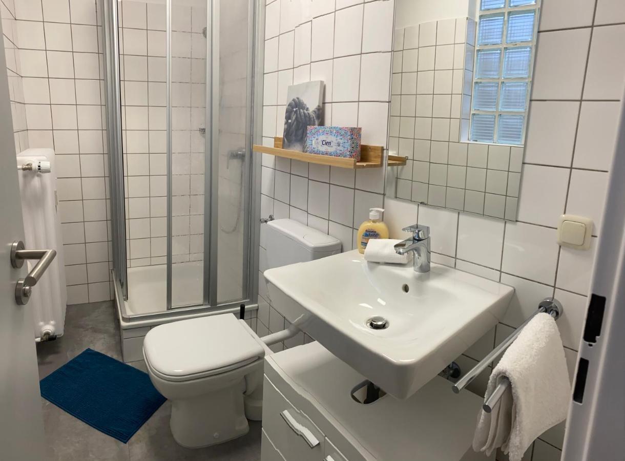 Gemuetliche Ferienwohnung Am Ringpark Wurzburg Bagian luar foto